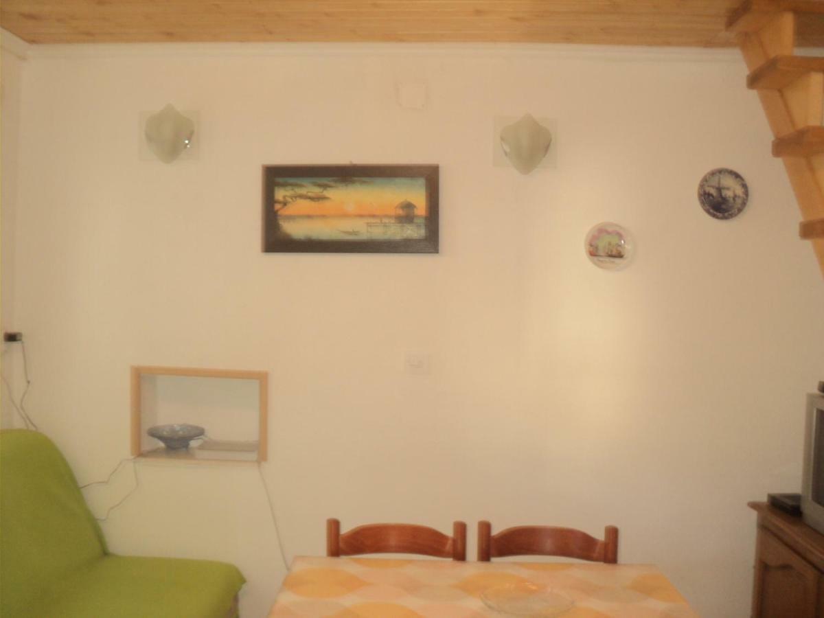Studio Apartman Kastel Kambelovac Kaštela Extérieur photo